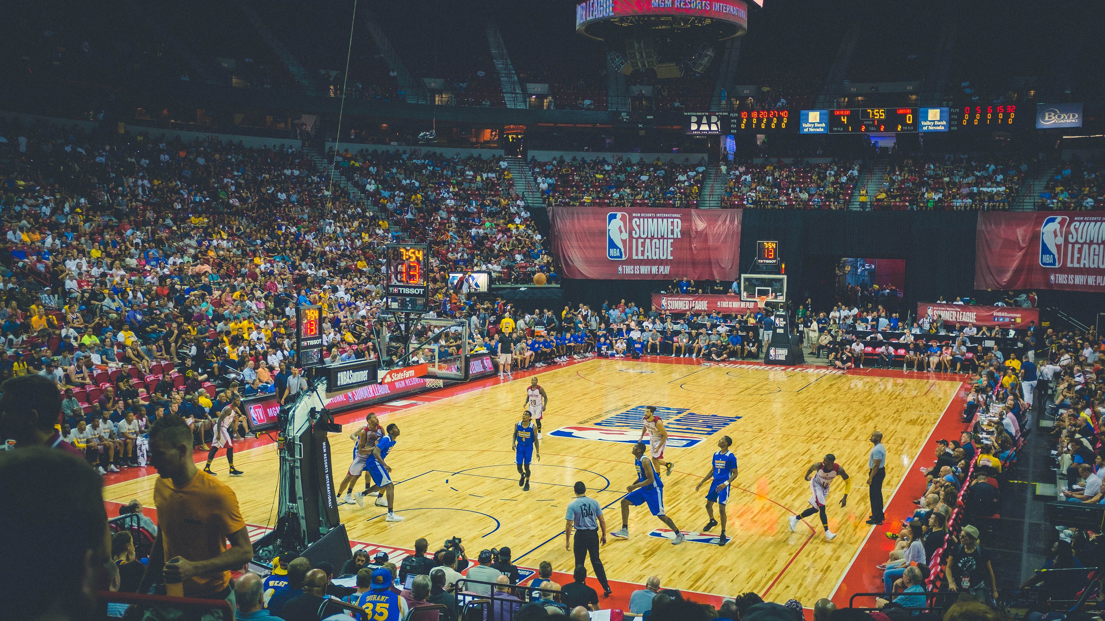 费德勒遭遇二十连败，独行侠教练面临压力！